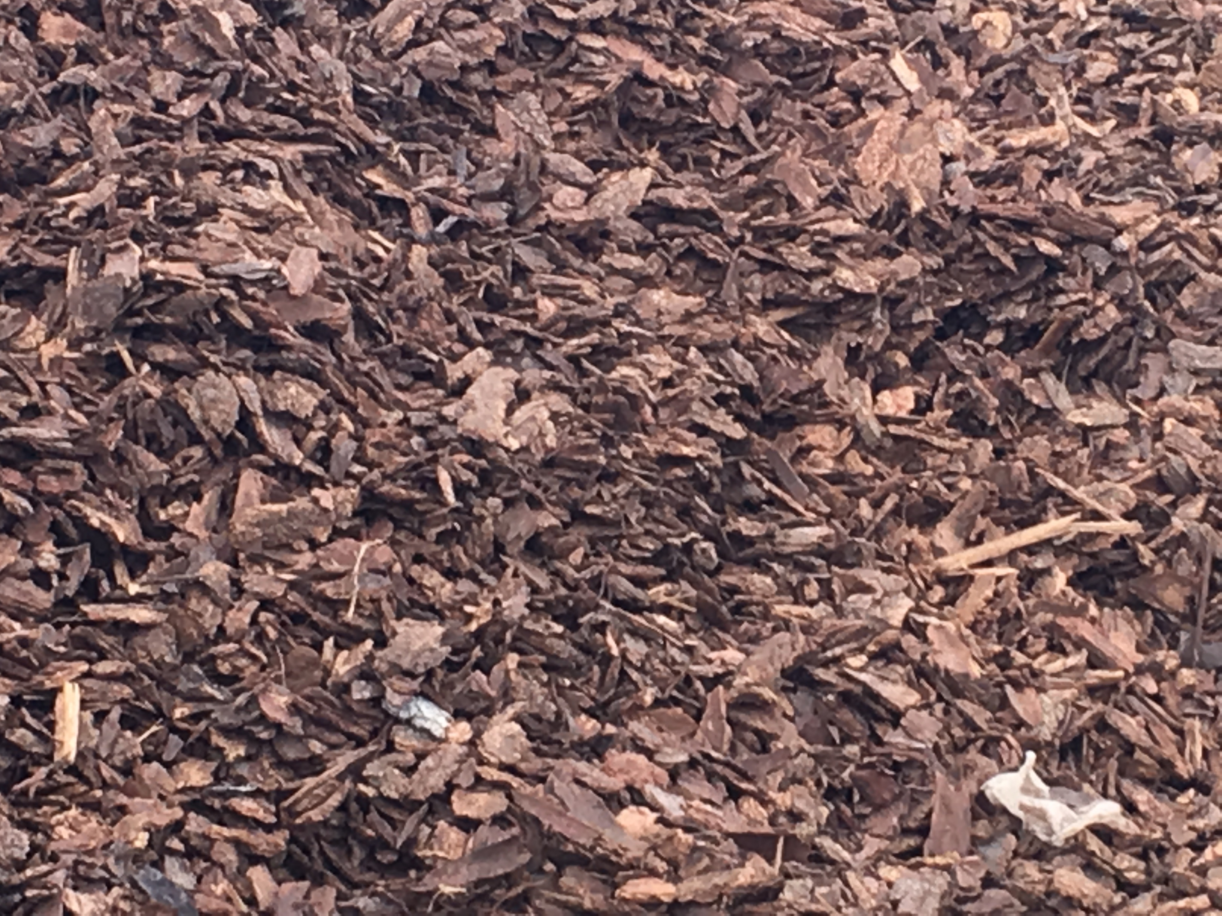 large-wood-bark-mulch-calgary-sod-masters